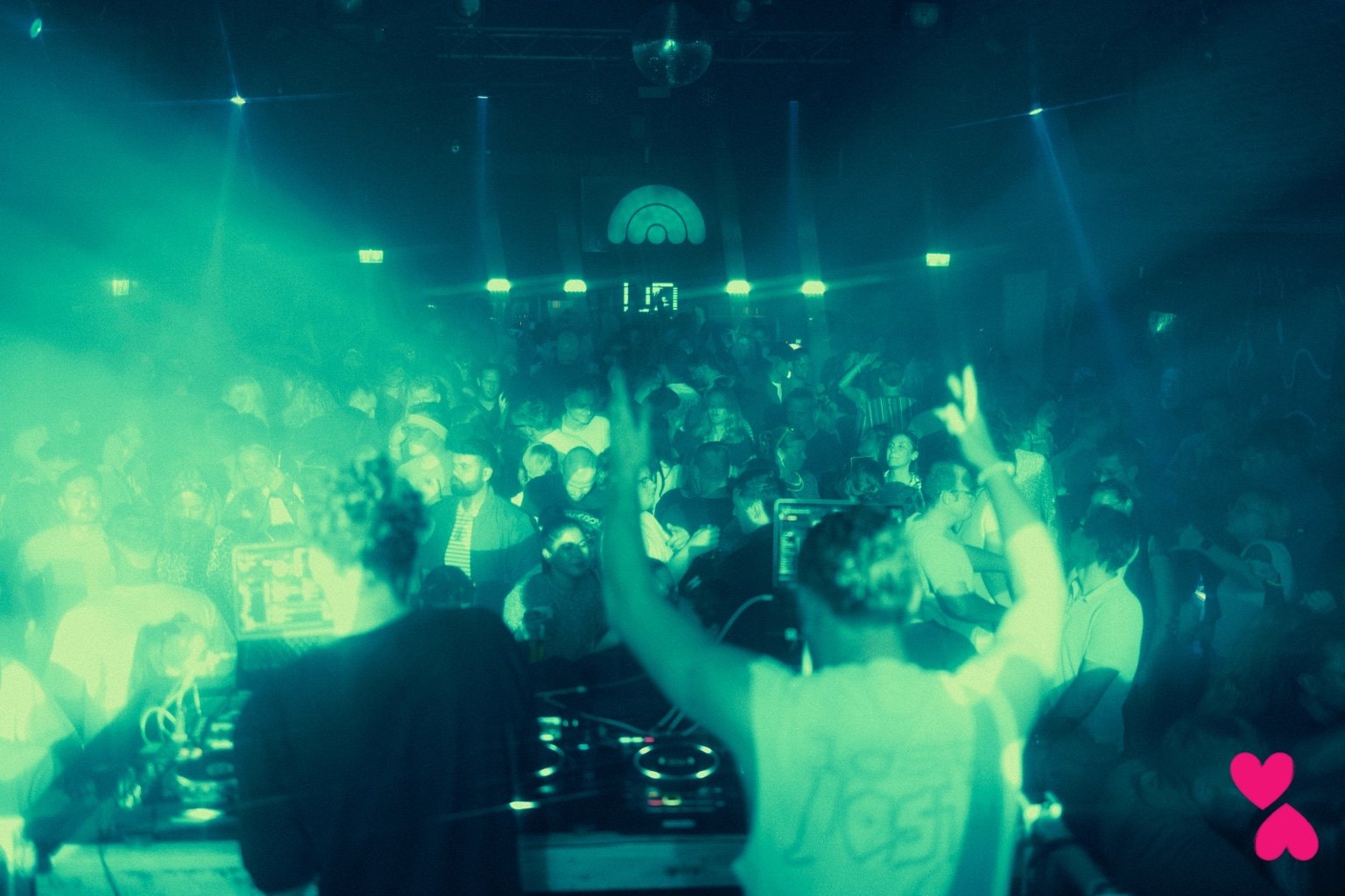 Herz an Herz voller Dancefloor